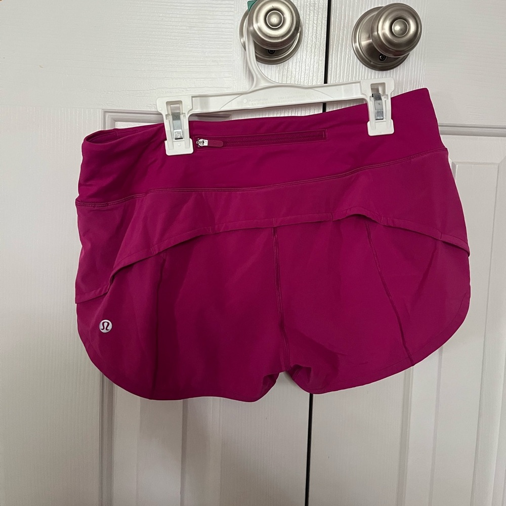 Lululemon Speed Up shorts - size 6